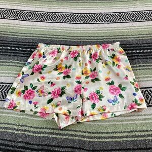 vintage 90s/y2k flowy satin floral shorts with butterflies, ladybugs, flowers